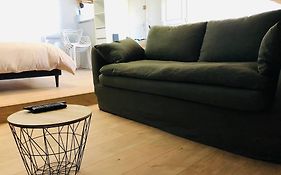 Studio vue mer dans le quartier de saint Victor